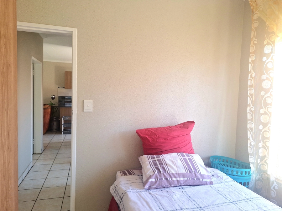 2 Bedroom Property for Sale in Groblerpark Gauteng