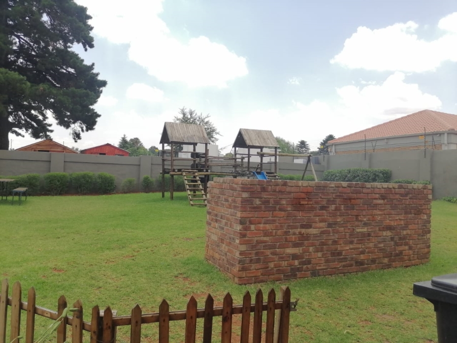 3 Bedroom Property for Sale in Kenleaf Gauteng