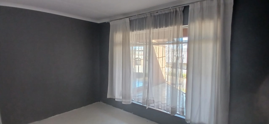 To Let 2 Bedroom Property for Rent in Wilgeheuwel Gauteng