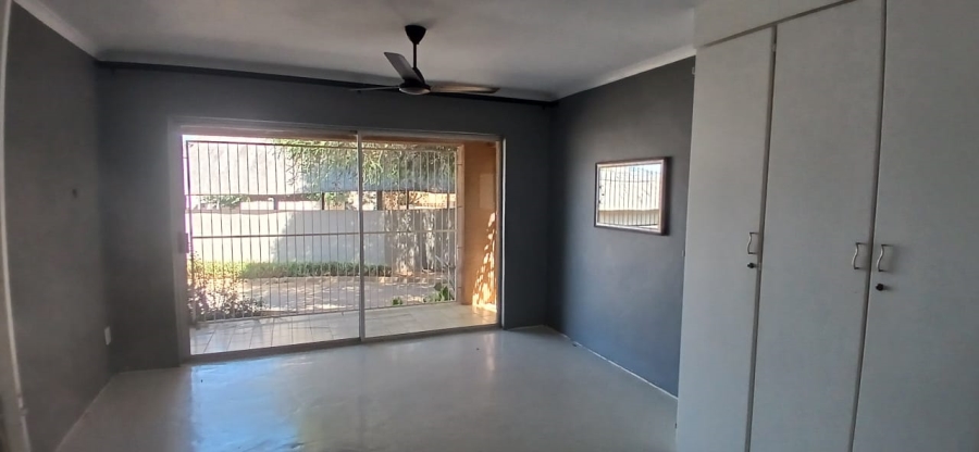 To Let 2 Bedroom Property for Rent in Wilgeheuwel Gauteng