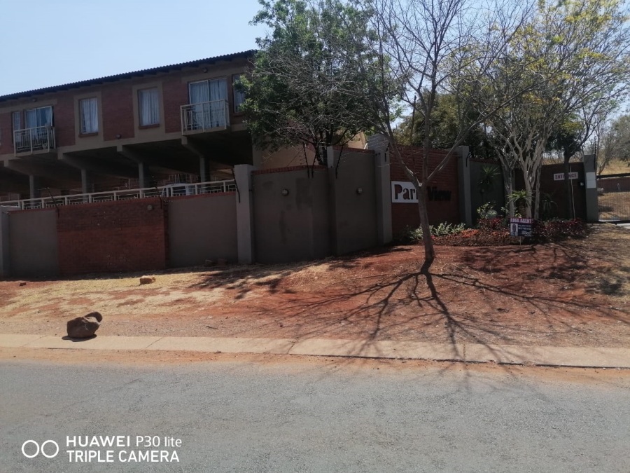 3 Bedroom Property for Sale in Equestria Gauteng