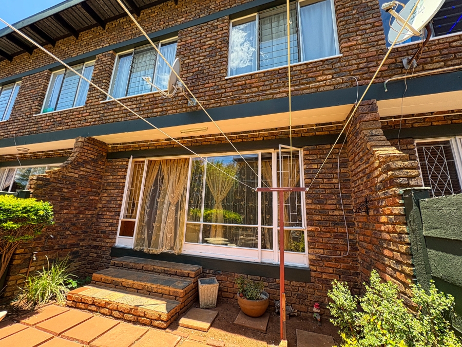 3 Bedroom Property for Sale in Pretoria North Gauteng