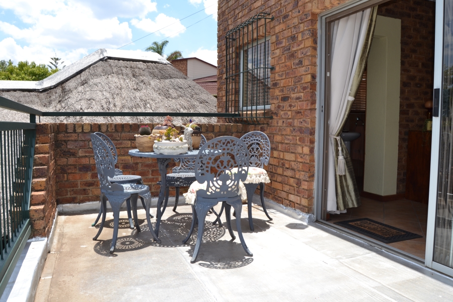 7 Bedroom Property for Sale in Helderkruin View Gauteng