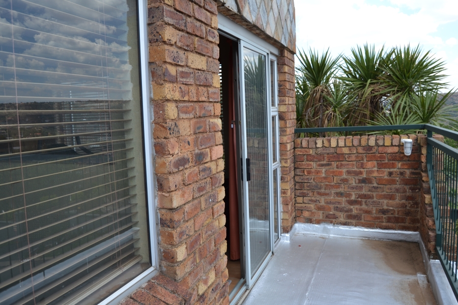 7 Bedroom Property for Sale in Helderkruin View Gauteng