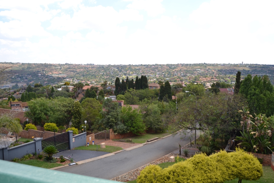 7 Bedroom Property for Sale in Helderkruin View Gauteng