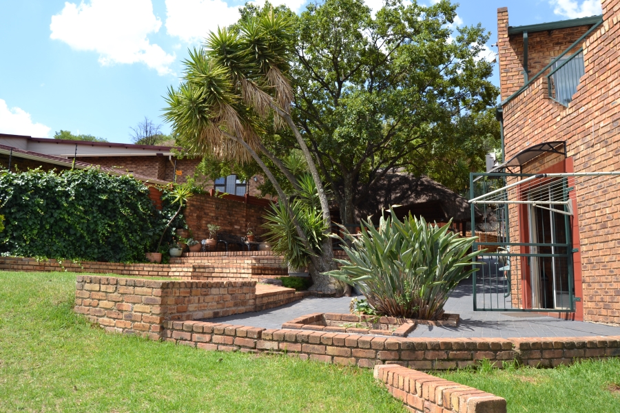 7 Bedroom Property for Sale in Helderkruin View Gauteng