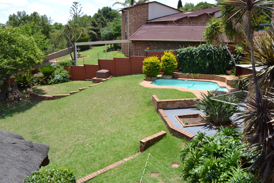 7 Bedroom Property for Sale in Helderkruin View Gauteng