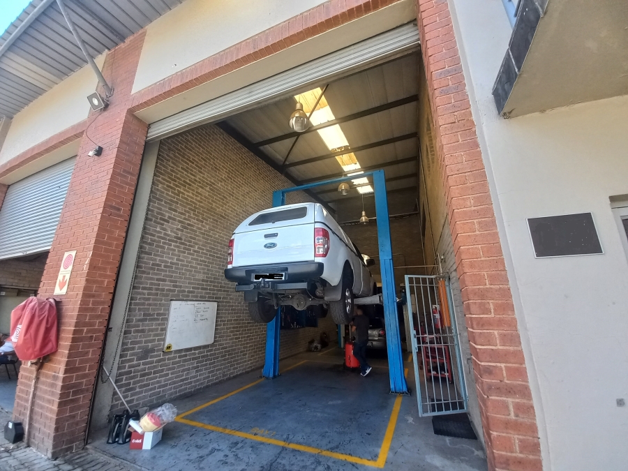 To Let commercial Property for Rent in Commercia Gauteng