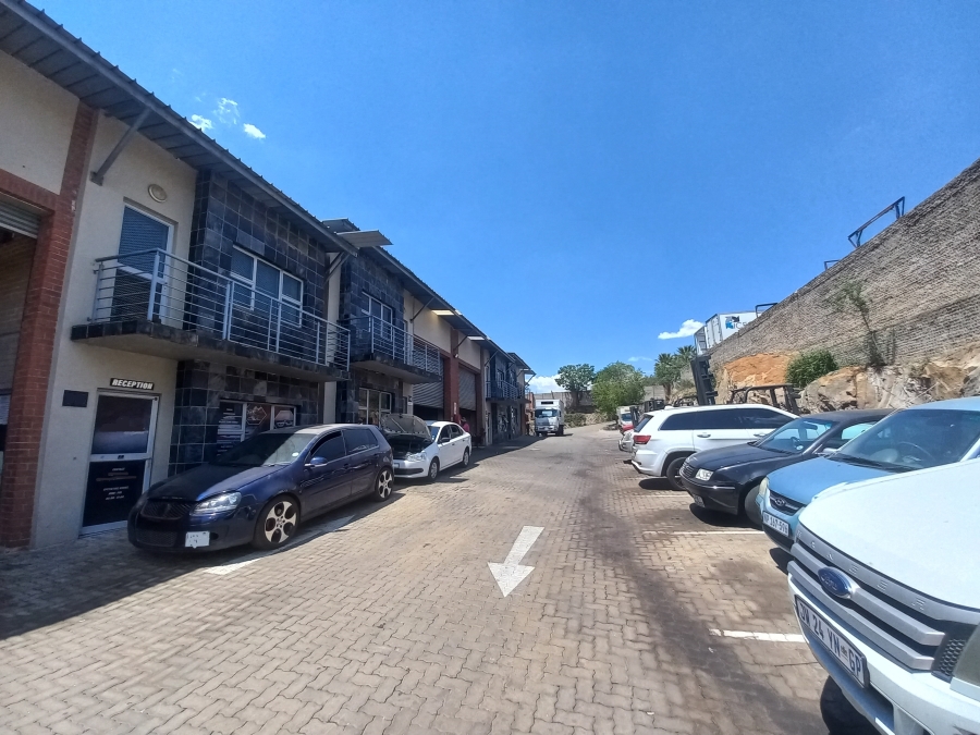 To Let commercial Property for Rent in Commercia Gauteng