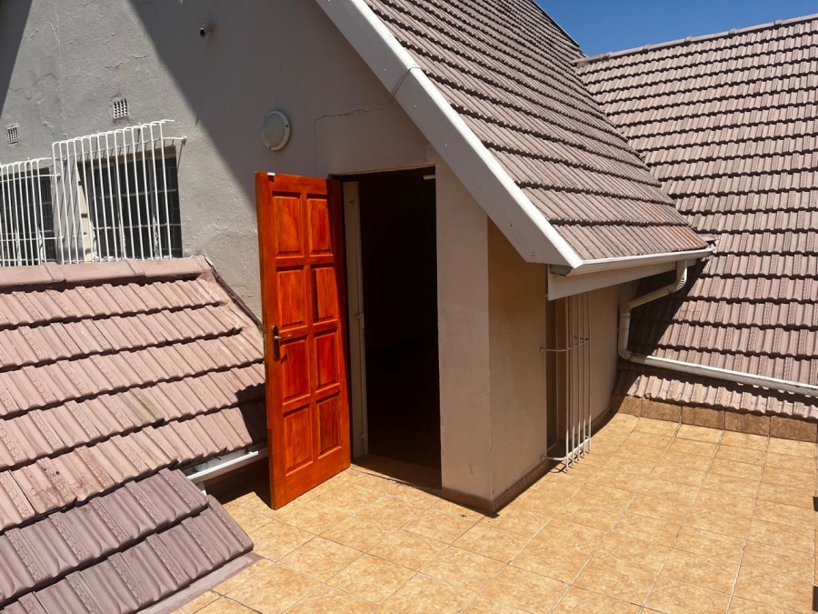 To Let commercial Property for Rent in Edenvale Central Gauteng