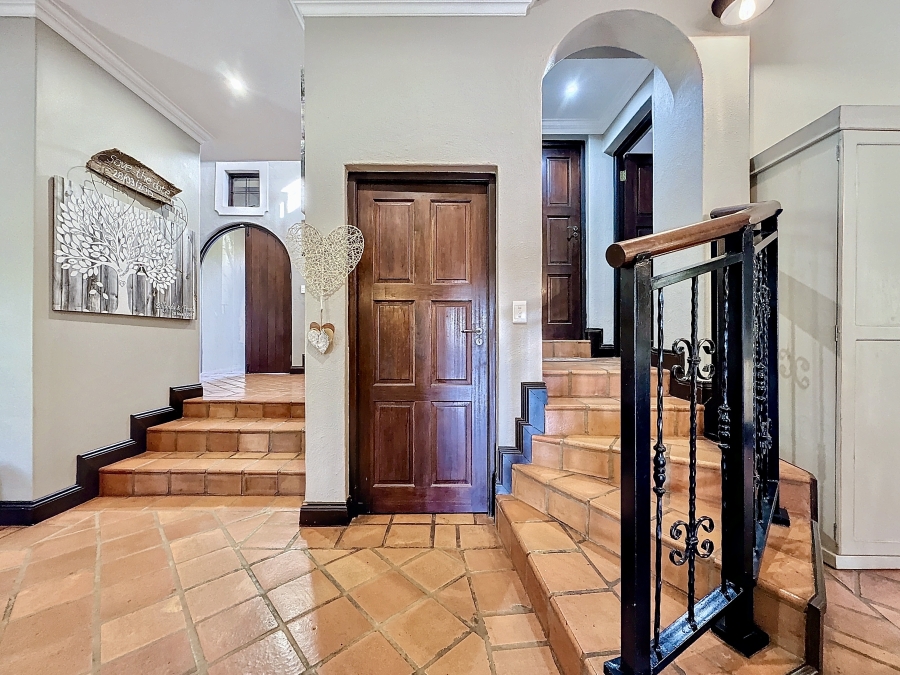 4 Bedroom Property for Sale in Mooikloof Gardens Gauteng