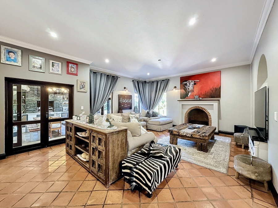 4 Bedroom Property for Sale in Mooikloof Gardens Gauteng