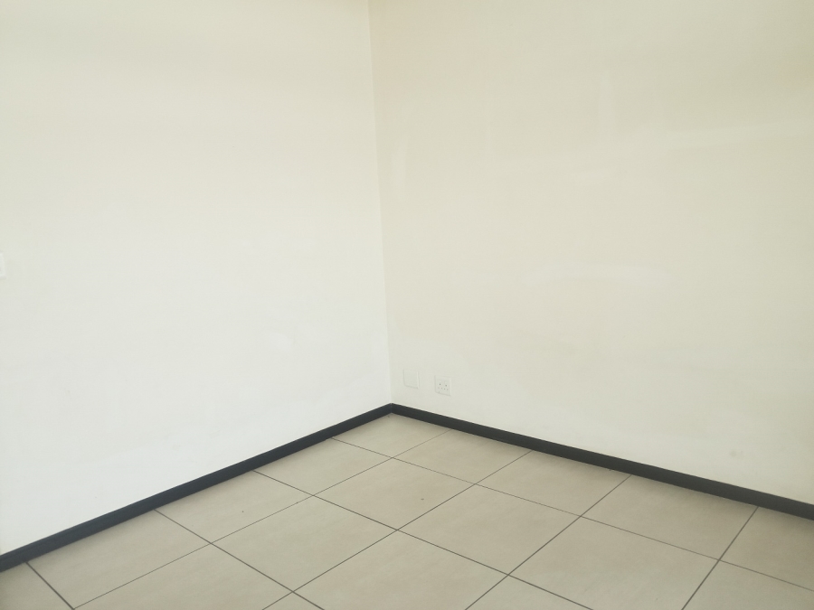 1 Bedroom Property for Sale in Fourways Gauteng