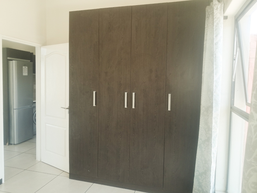 1 Bedroom Property for Sale in Fourways Gauteng