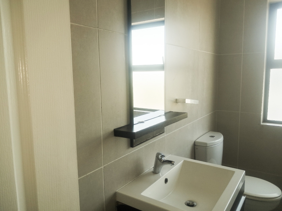 1 Bedroom Property for Sale in Fourways Gauteng