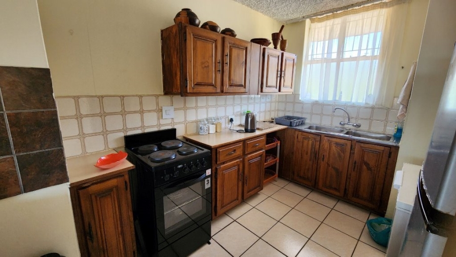 2 Bedroom Property for Sale in Pretoria North Gauteng