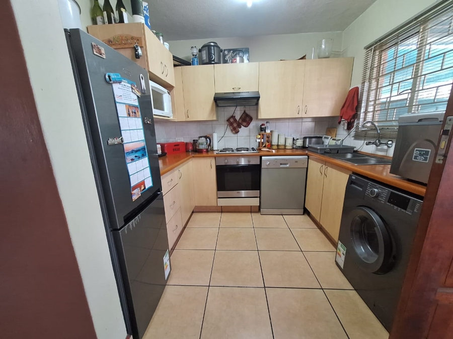 2 Bedroom Property for Sale in Sinoville Gauteng