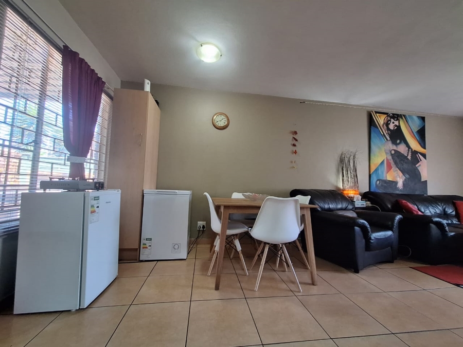 2 Bedroom Property for Sale in Sinoville Gauteng