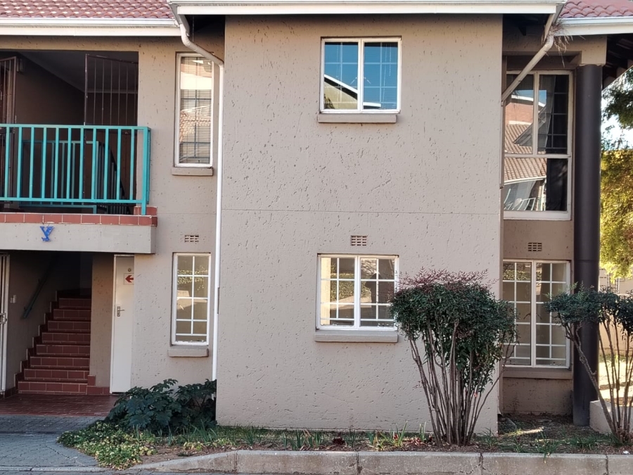 2 Bedroom Property for Sale in Vorna Valley Gauteng