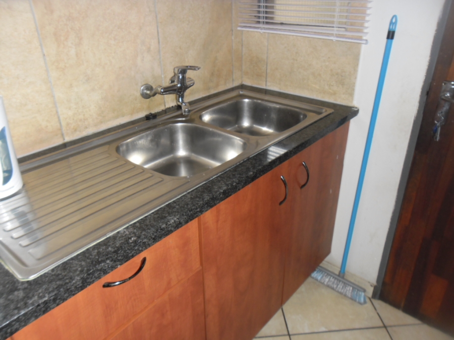 2 Bedroom Property for Sale in Jabulani Gauteng