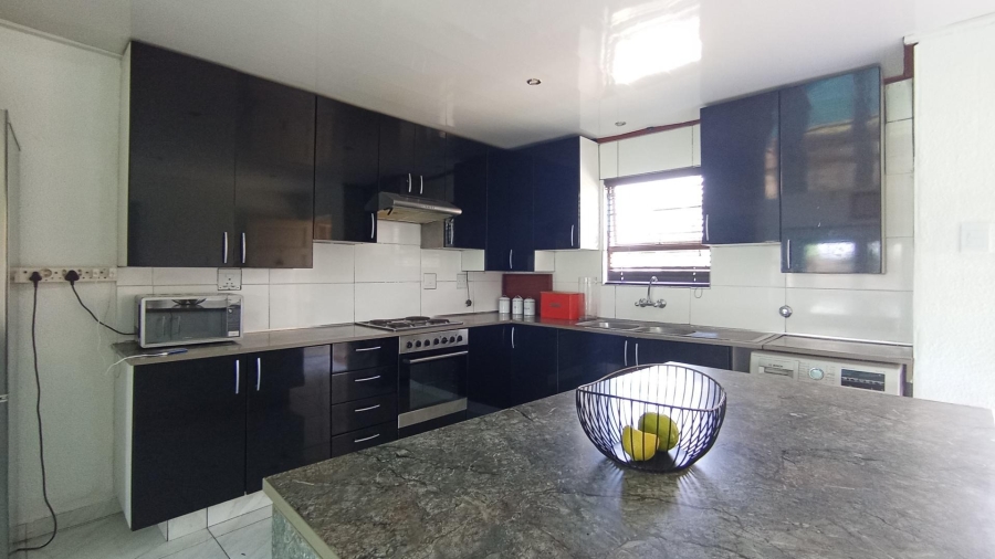 3 Bedroom Property for Sale in Weltevreden Park Gauteng