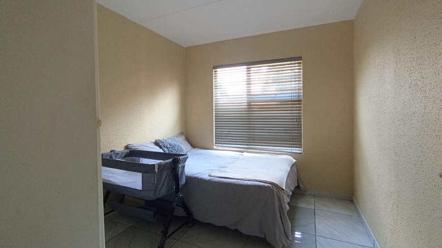 3 Bedroom Property for Sale in Weltevreden Park Gauteng