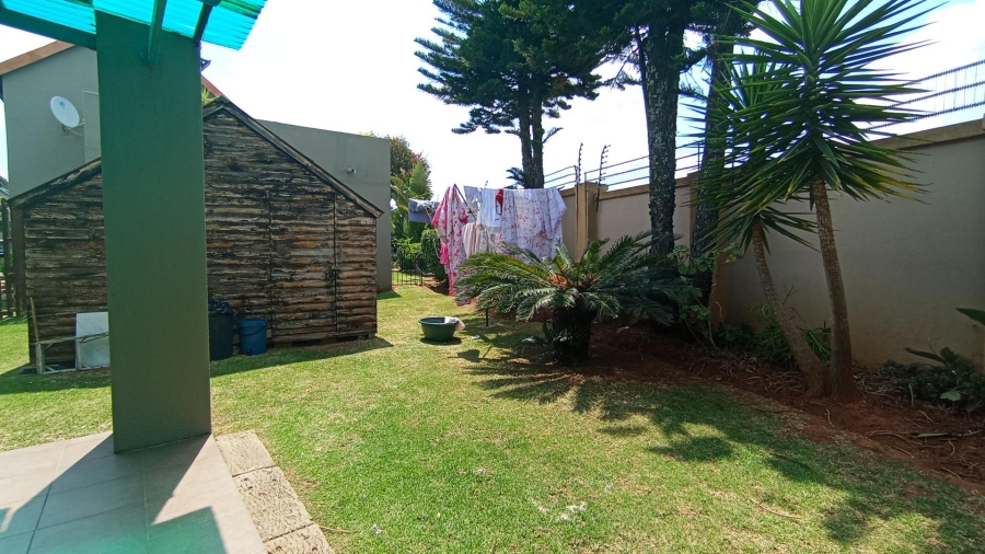 3 Bedroom Property for Sale in Weltevreden Park Gauteng