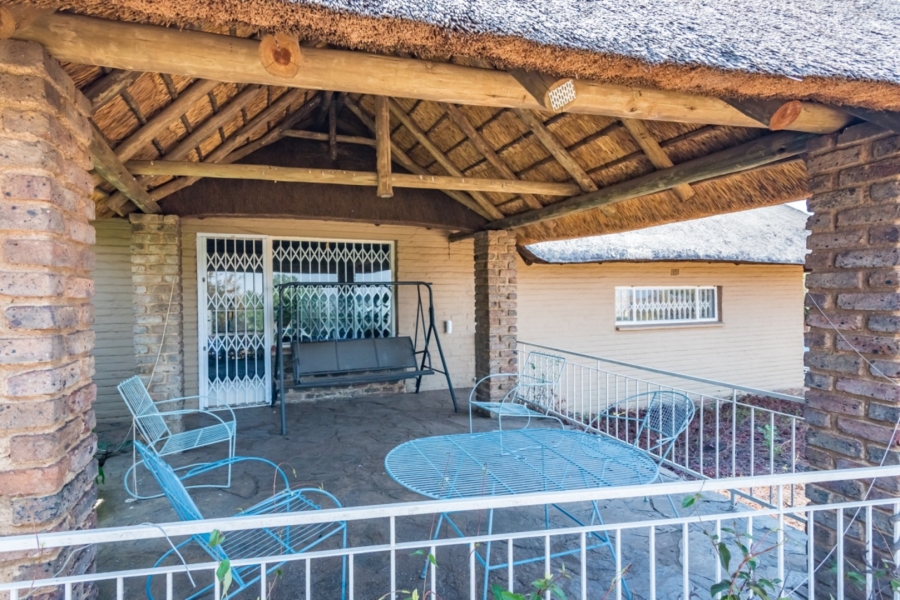 4 Bedroom Property for Sale in Protea Ridge Gauteng