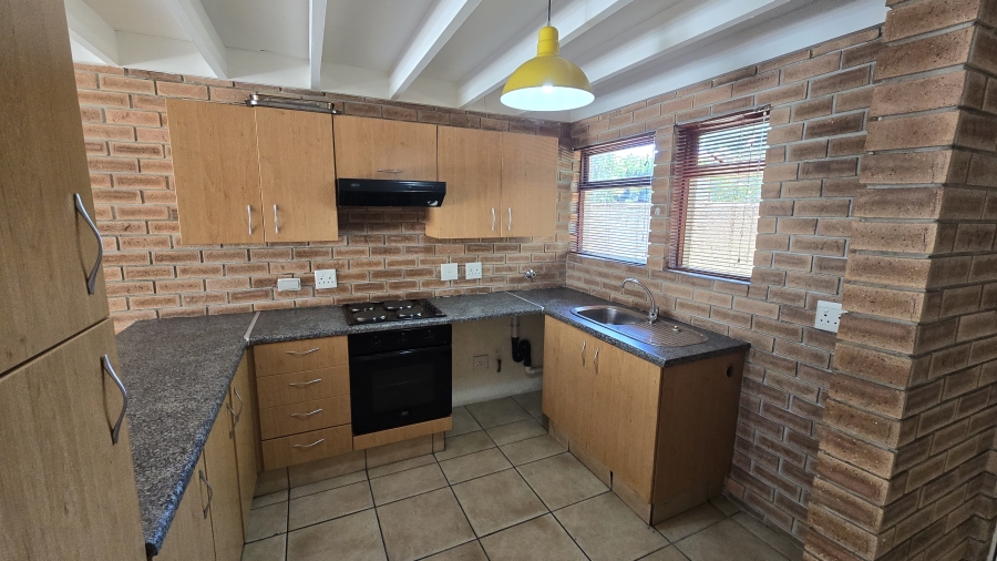 2 Bedroom Property for Sale in Sunninghill Gauteng