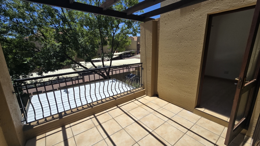 2 Bedroom Property for Sale in Sunninghill Gauteng