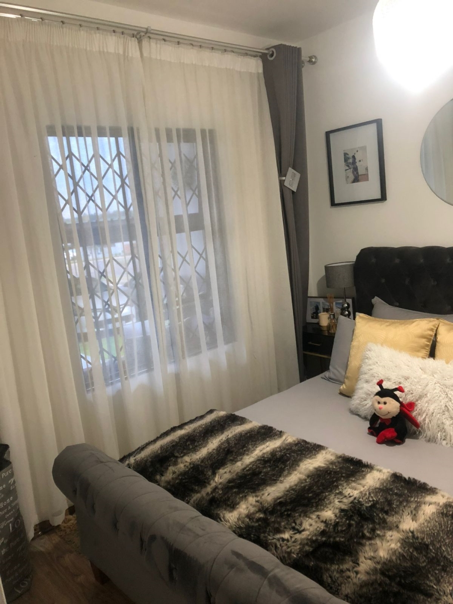 2 Bedroom Property for Sale in Glen Austin Gauteng