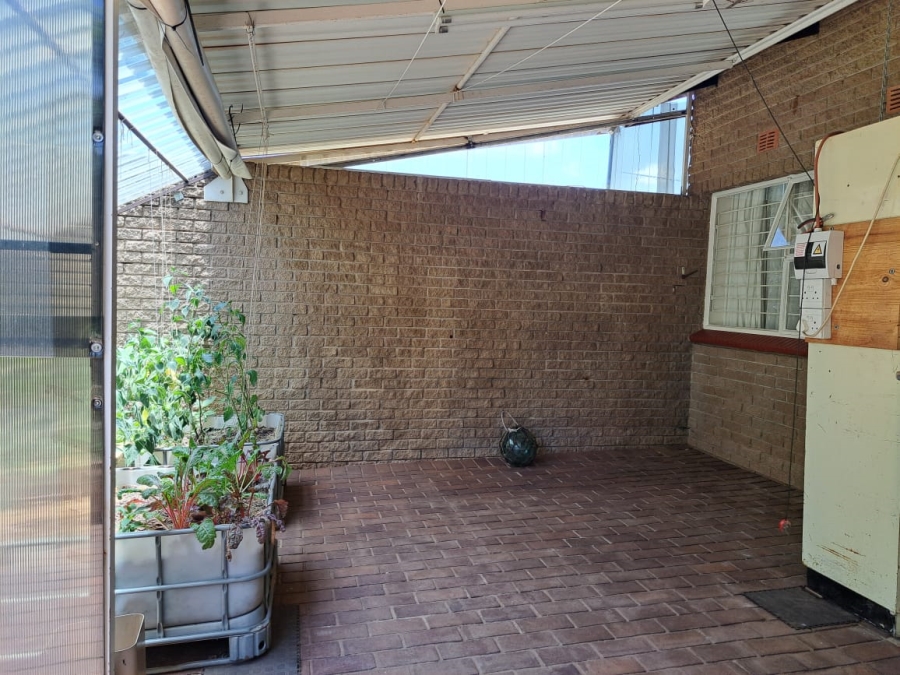 3 Bedroom Property for Sale in Constantia Kloof Gauteng