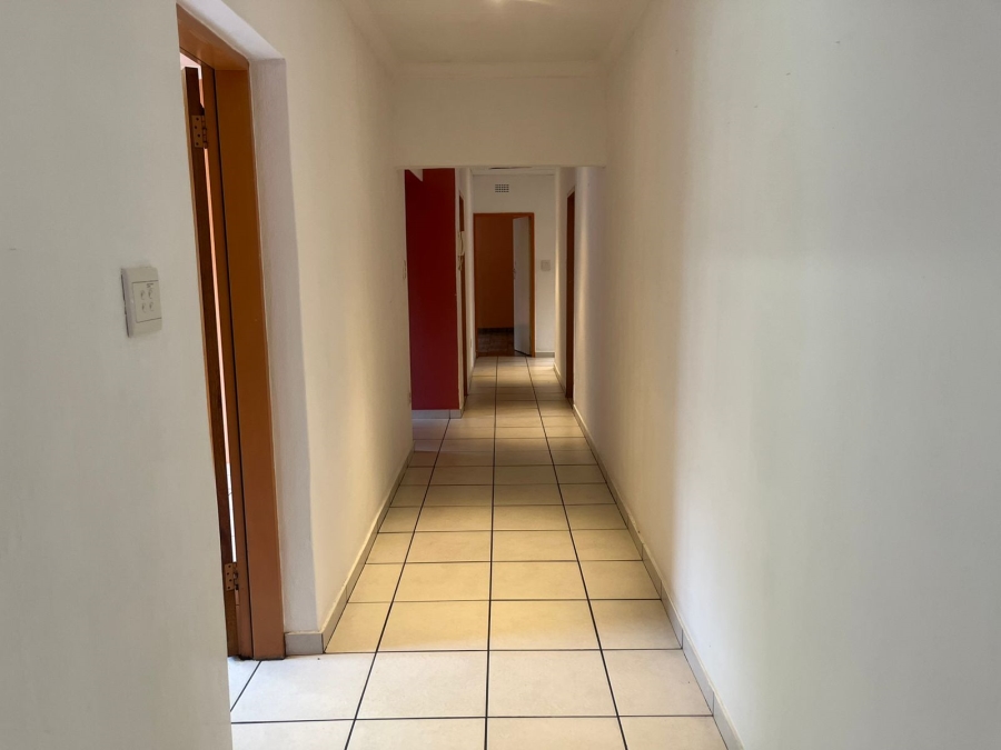 To Let 5 Bedroom Property for Rent in President Park Gauteng