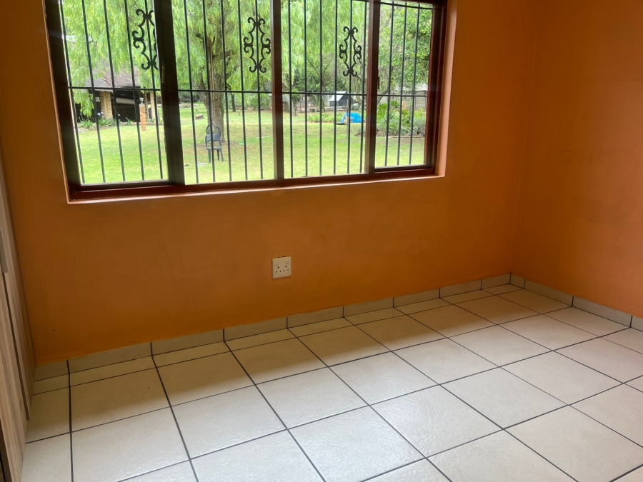 To Let 5 Bedroom Property for Rent in President Park Gauteng