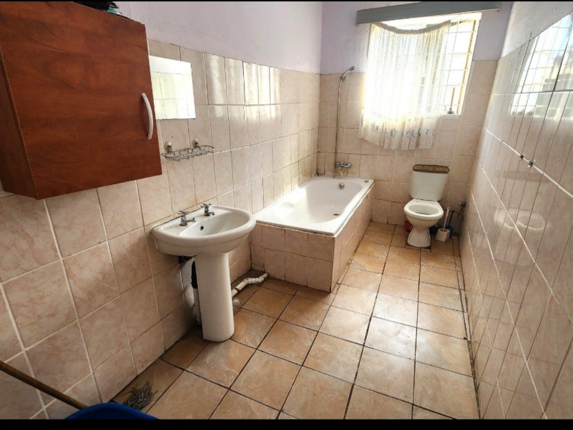 5 Bedroom Property for Sale in Primrose Gauteng