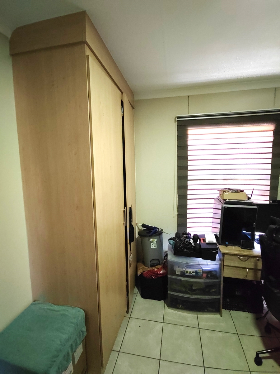 3 Bedroom Property for Sale in Annlin Gauteng