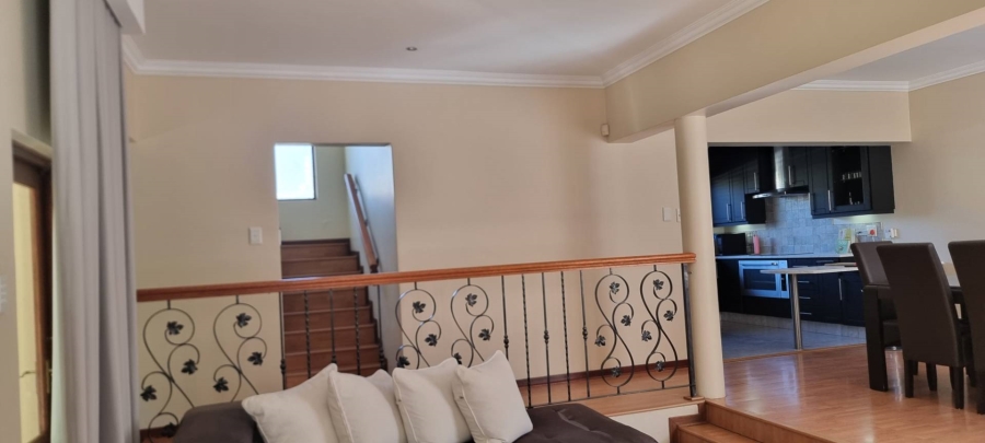 3 Bedroom Property for Sale in Broadacres Gauteng