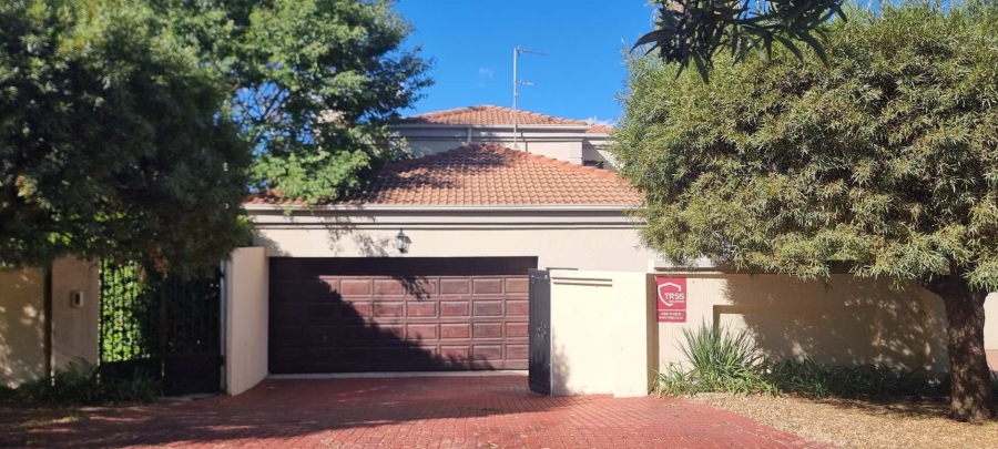 3 Bedroom Property for Sale in Broadacres Gauteng