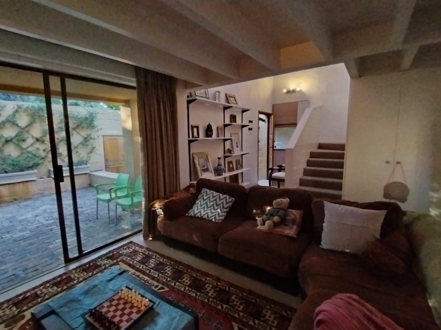 To Let 1 Bedroom Property for Rent in River Club Gauteng