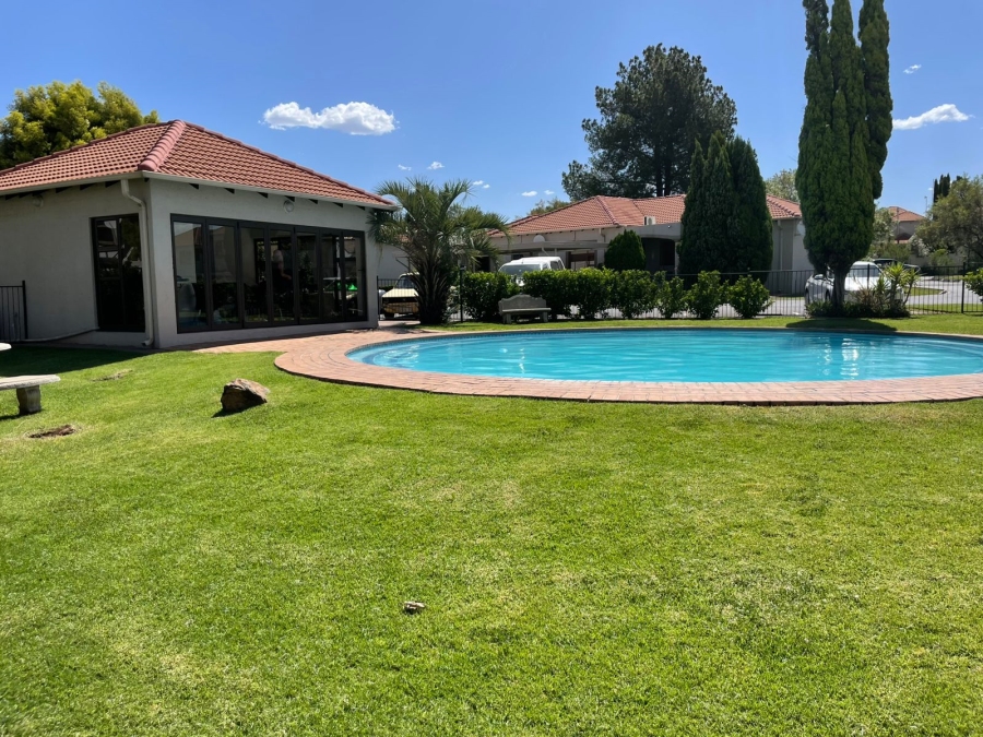 To Let 2 Bedroom Property for Rent in Emfuleni Golf Estate Gauteng