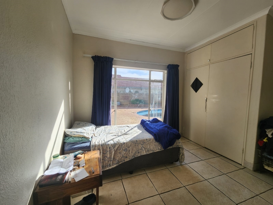 3 Bedroom Property for Sale in Falcon Ridge Gauteng