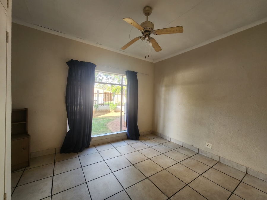 3 Bedroom Property for Sale in Falcon Ridge Gauteng