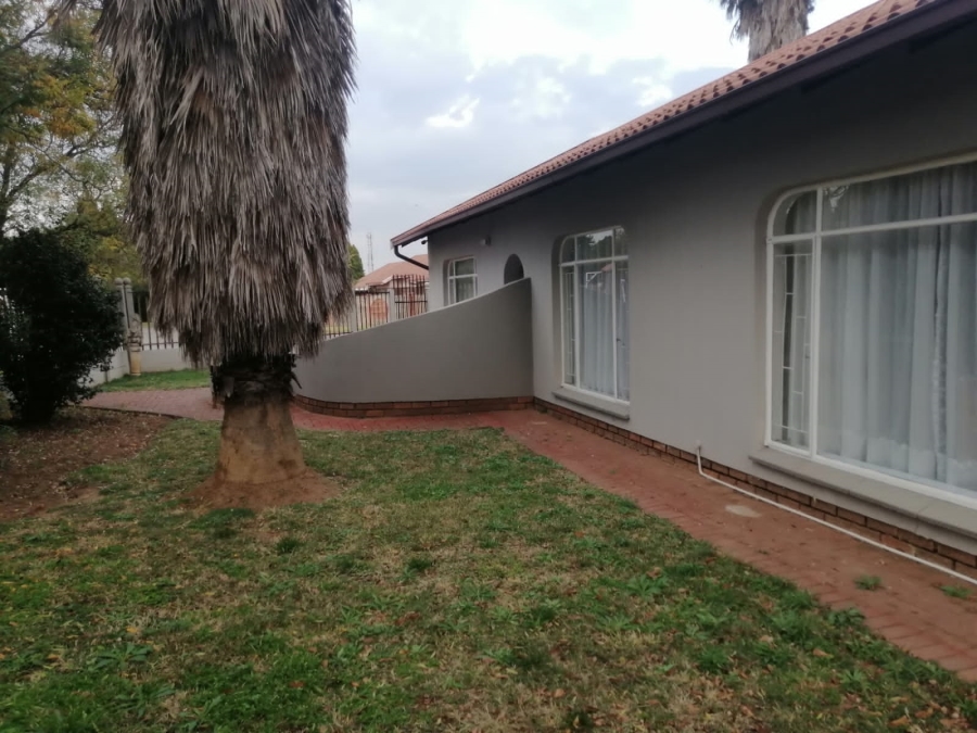 3 Bedroom Property for Sale in Falcon Ridge Gauteng