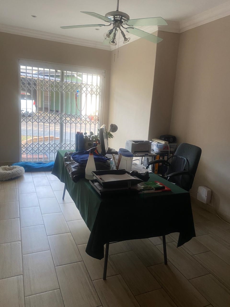 To Let 4 Bedroom Property for Rent in Birchleigh Gauteng