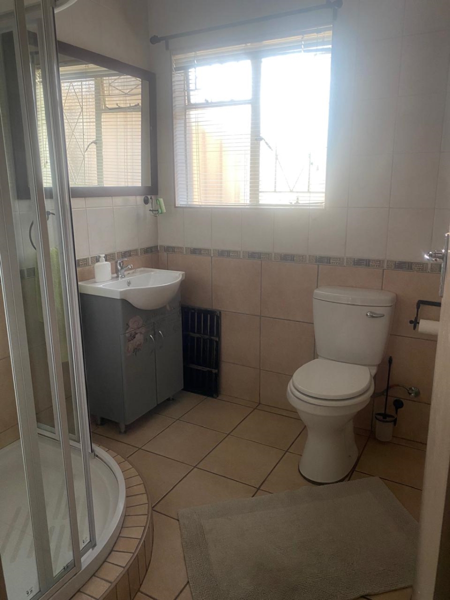 To Let 4 Bedroom Property for Rent in Birchleigh Gauteng