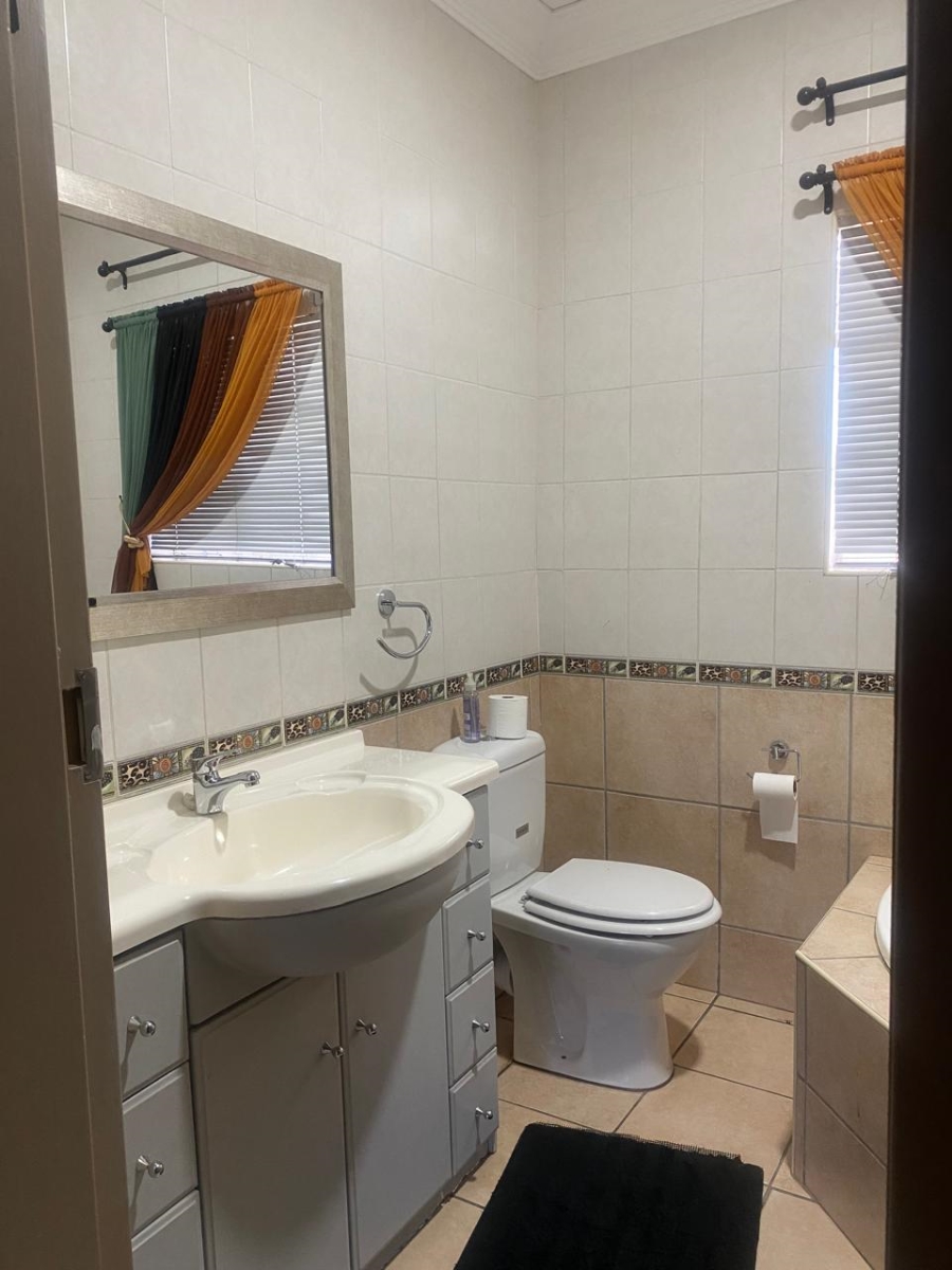 To Let 4 Bedroom Property for Rent in Birchleigh Gauteng