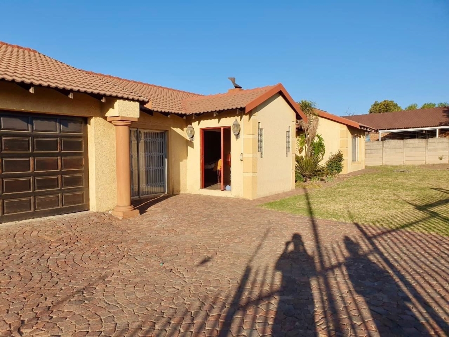 4 Bedroom Property for Sale in Brakpan North Gauteng