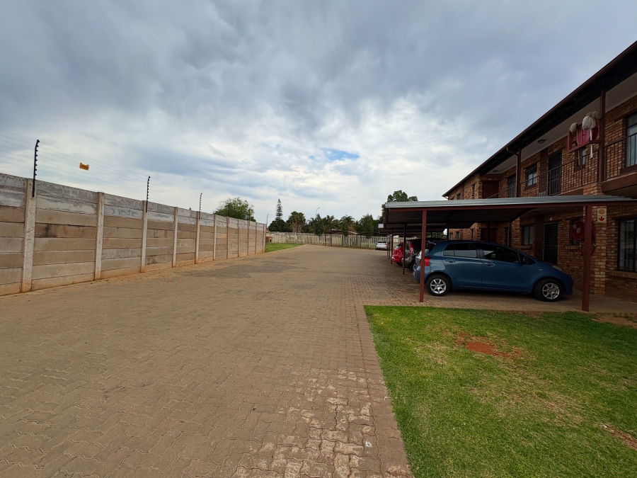 2 Bedroom Property for Sale in The Orchards Gauteng