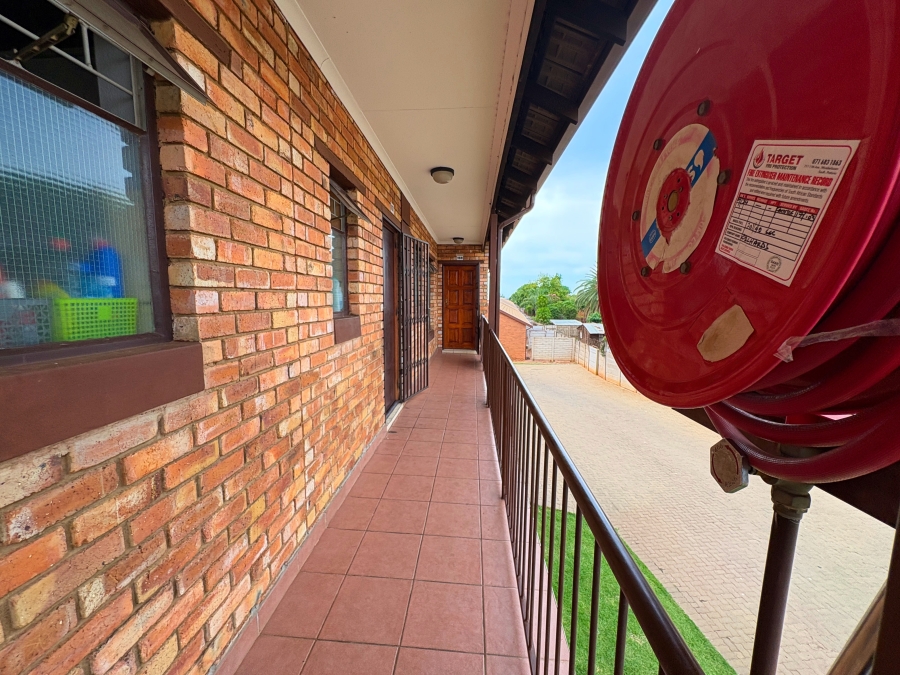 2 Bedroom Property for Sale in The Orchards Gauteng