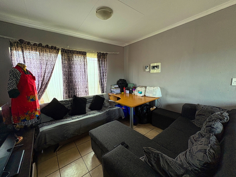 2 Bedroom Property for Sale in The Orchards Gauteng